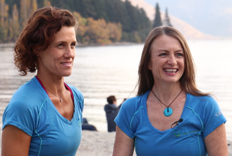 sandi-l-and-amanda-chat-about-soul-journeys-on-the-shore-of-lake-wakatipu-photo-thecafe-co-nz.png